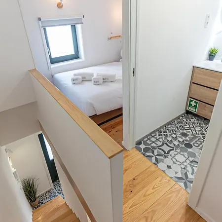 Guestready - Modern Mezzanine In * Πόρτο